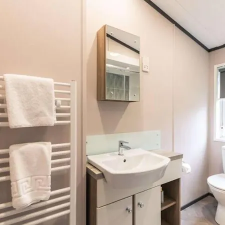 Дом отдыха Truemans With Hot Tub