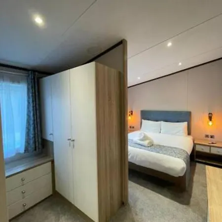 Дом отдыха Truemans With Hot Tub